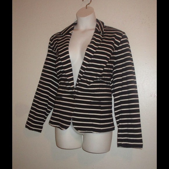BLACK WHITE STRIPED BLAZER BY LANE BRYANT * 24 * - Picture 2 of 4
